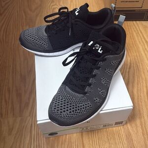 APL Women's TechLoom Pro Sneakers - Black and White